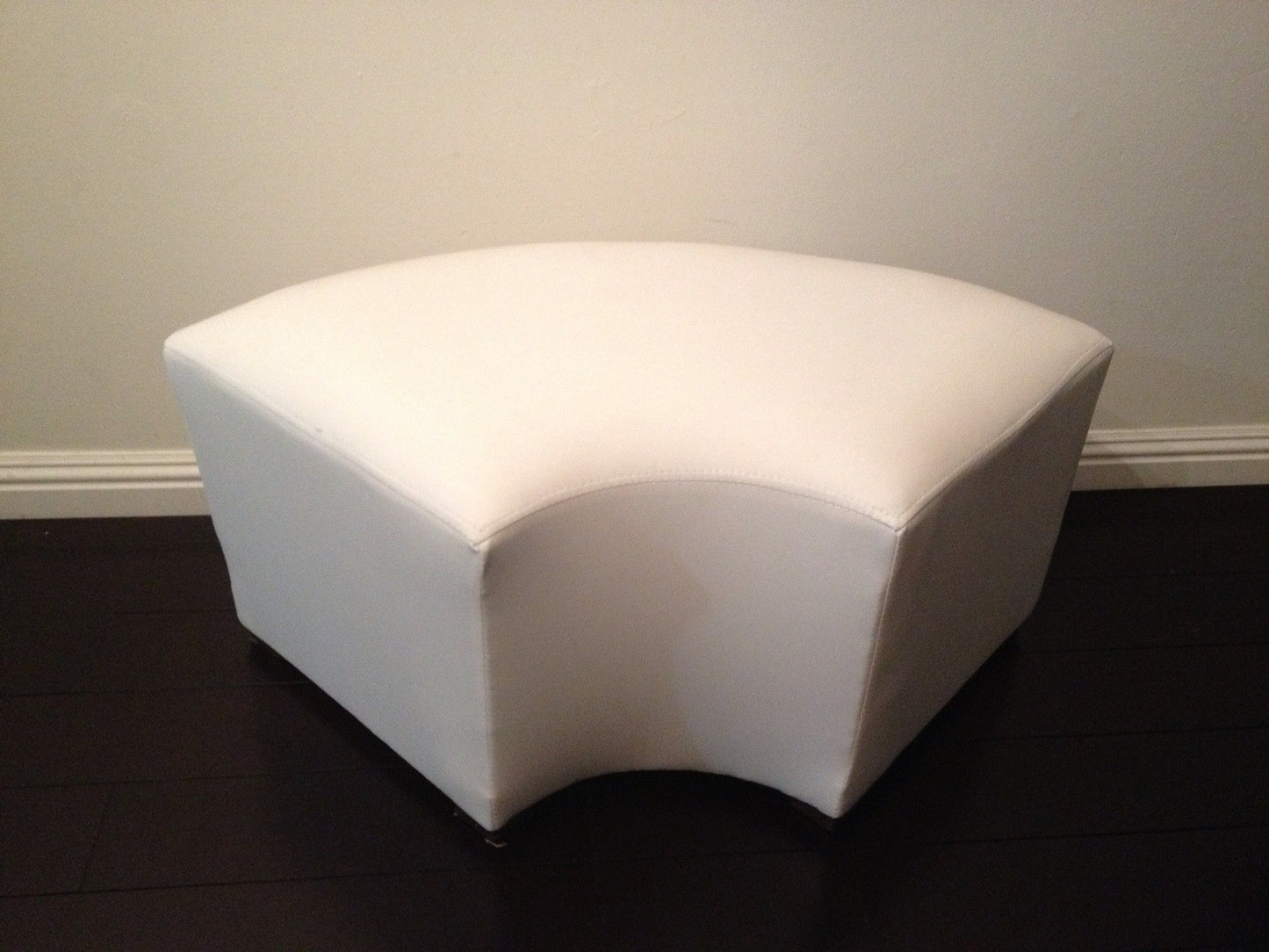 ELBOW OTTOMAN