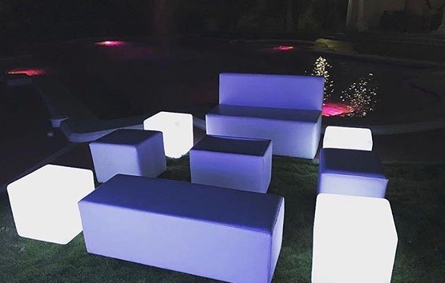 LED Lighted TUFED WHITE BAR 6.5'