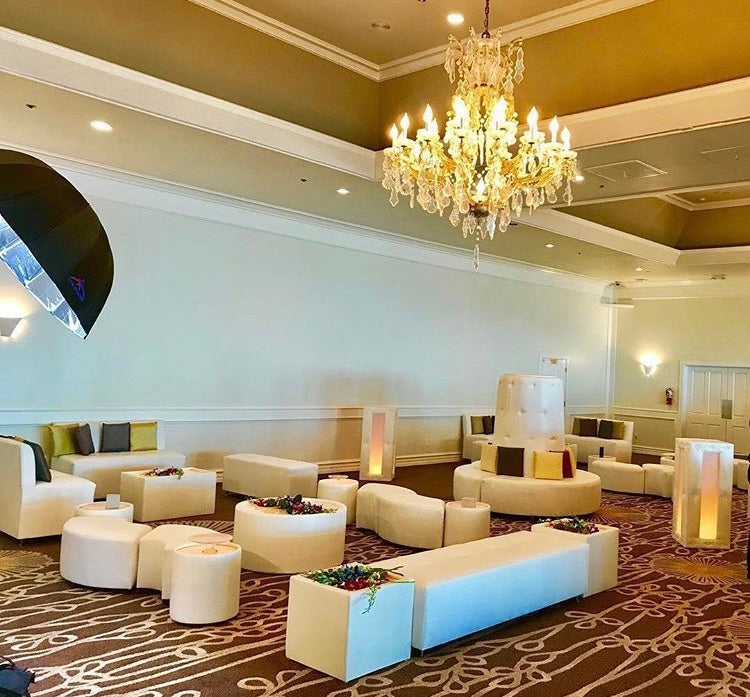 Led BIG Round Table D34"x34"xH17" - (Changing Colors)