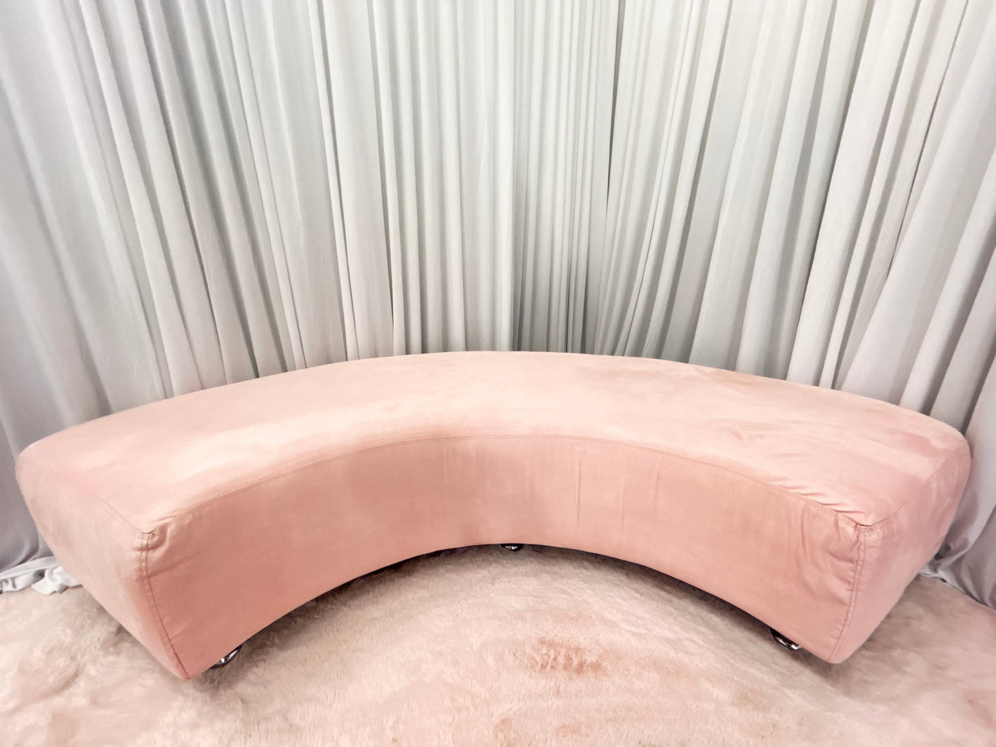 Bench CURVED Light Pink