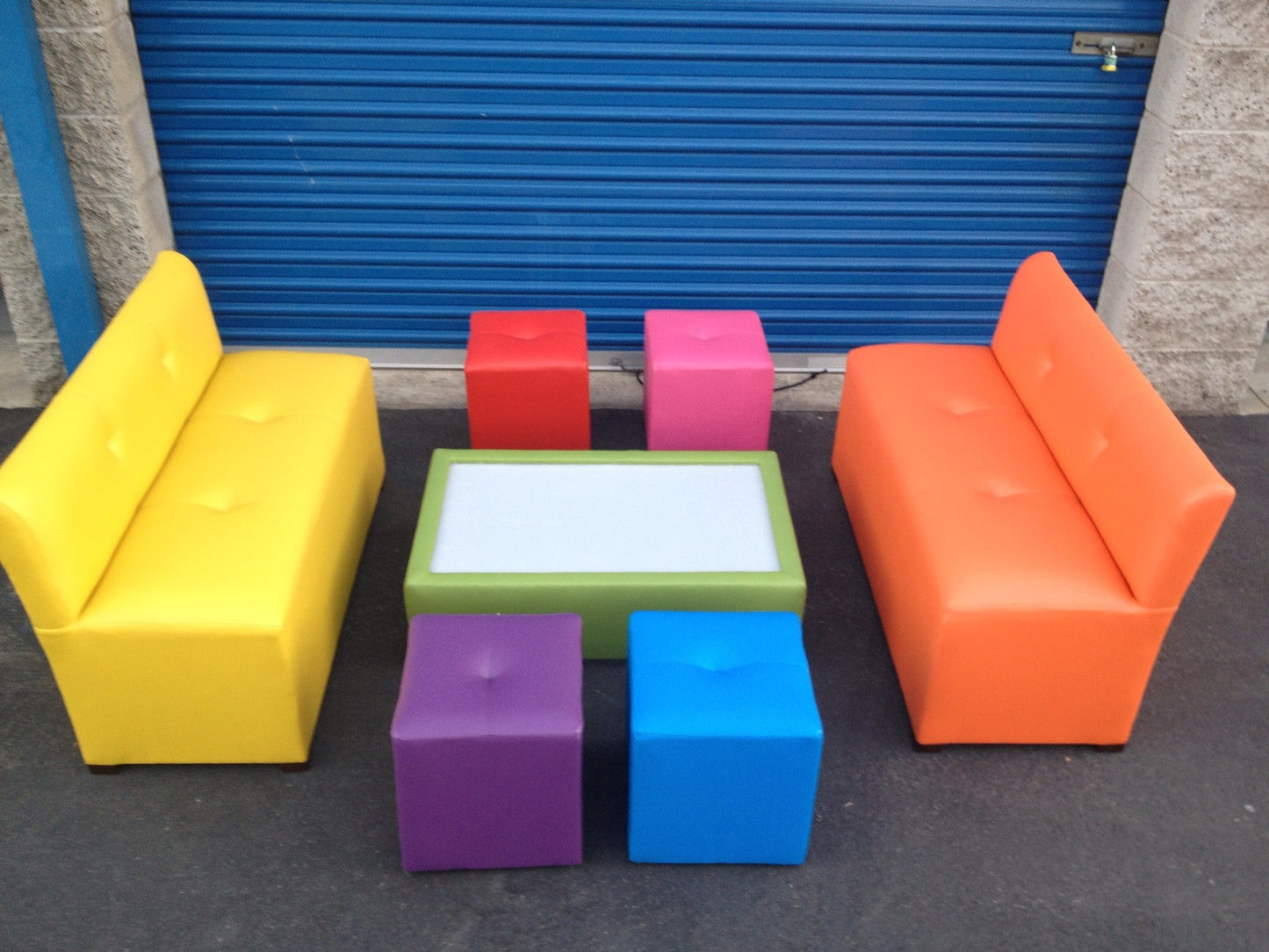 LOUNGE FOR KIDS / 12 kids  / 7 pcs