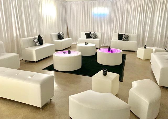 Led BIG Round Table  D34"x34"xH17" - (Changing Colors)