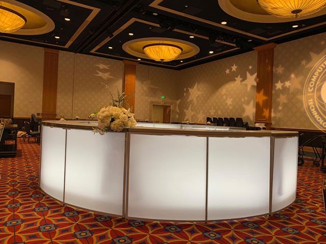 Led BIG Round Table  D34"x34"xH17" - (Changing Colors)