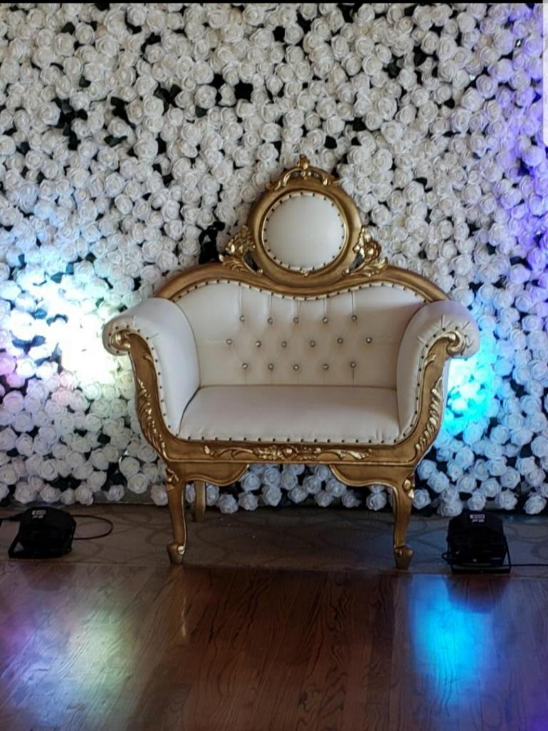 FLOWER WALL  $299 - $499