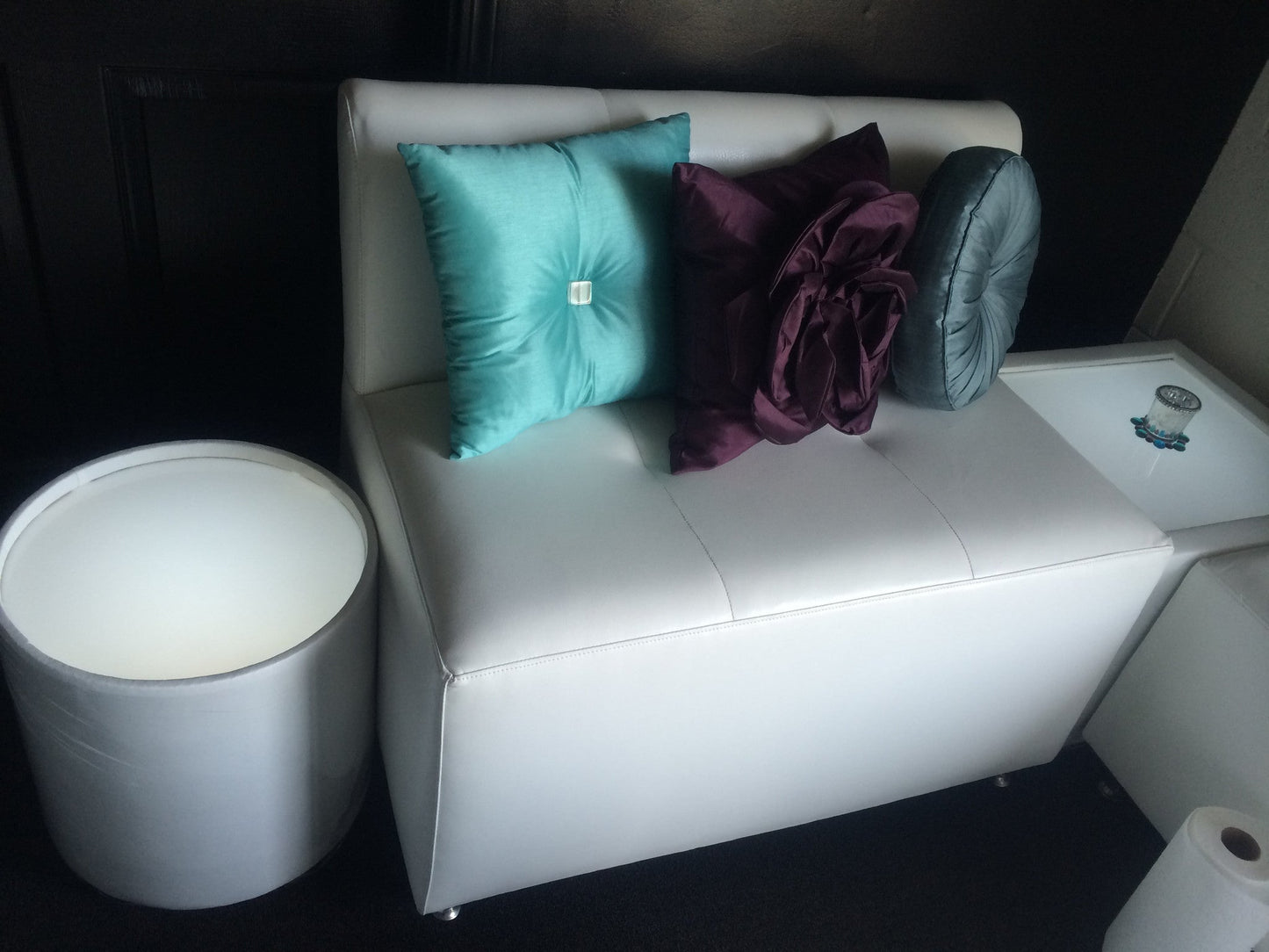 LED Lighted ROUND TABLE - coffee table / end table   (Changing Colors)