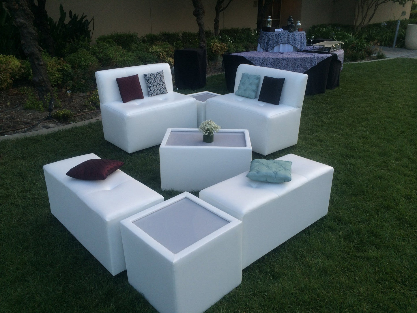 LED Lighted SQUARE TABLE - coffee table / end table    (Changing Colors)
