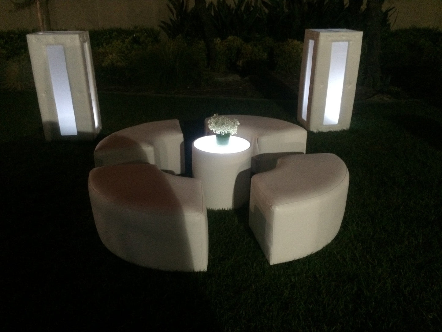 ELBOW OTTOMAN
