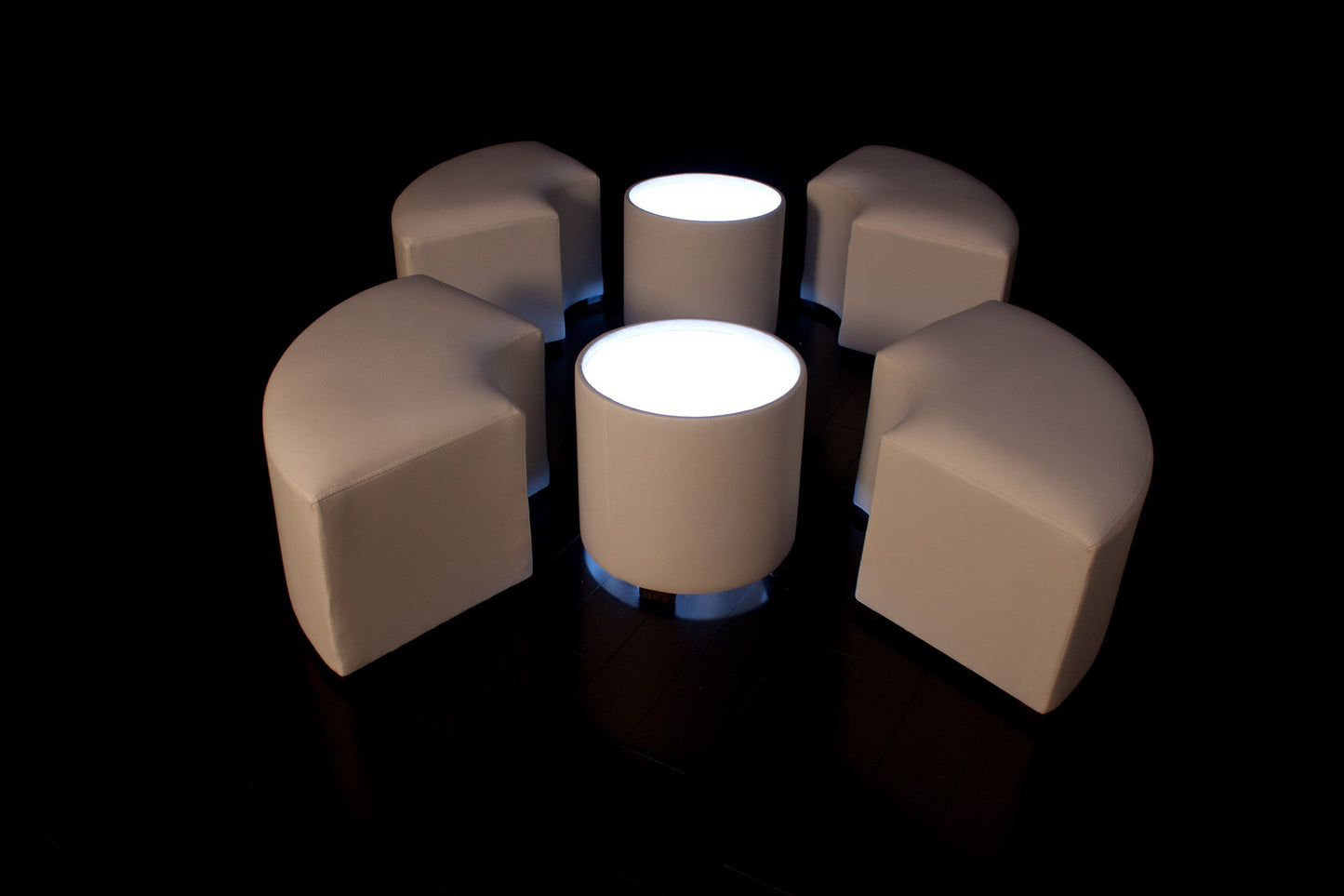 LED Lighted ROUND TABLE - coffee table / end table   (Changing Colors)