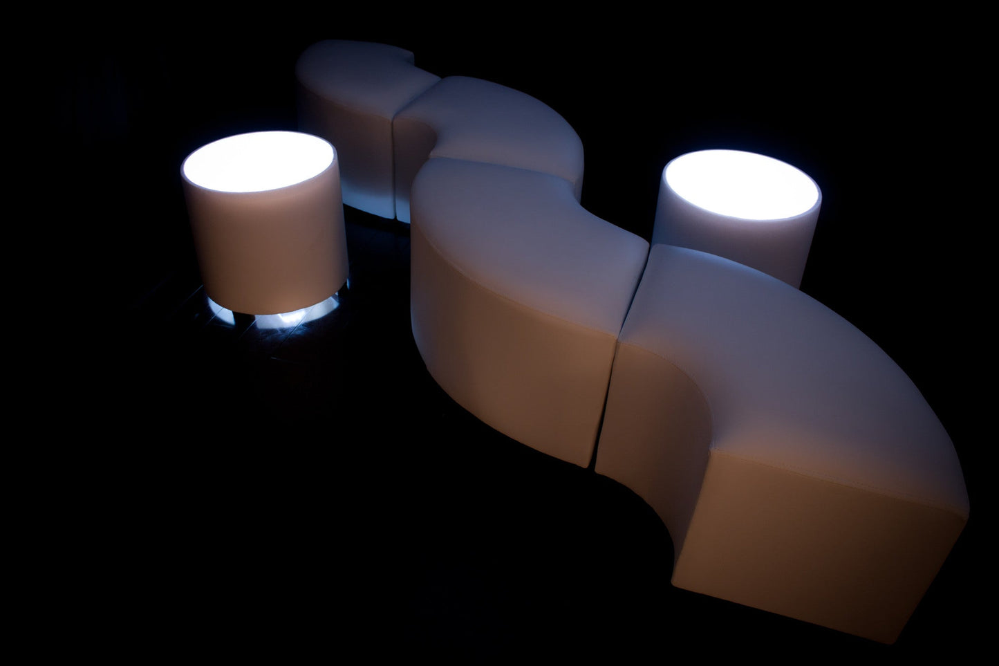 LED Lighted ROUND TABLE - coffee table / end table   (Changing Colors)