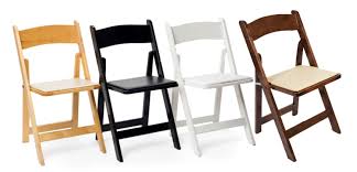 WHITE PADDED CHAIR