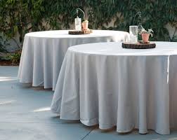 ROUND TABLE 60"