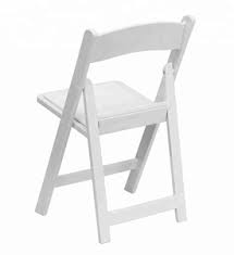 WHITE PADDED CHAIR